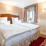 Hotel Schloss Frankenberg *
